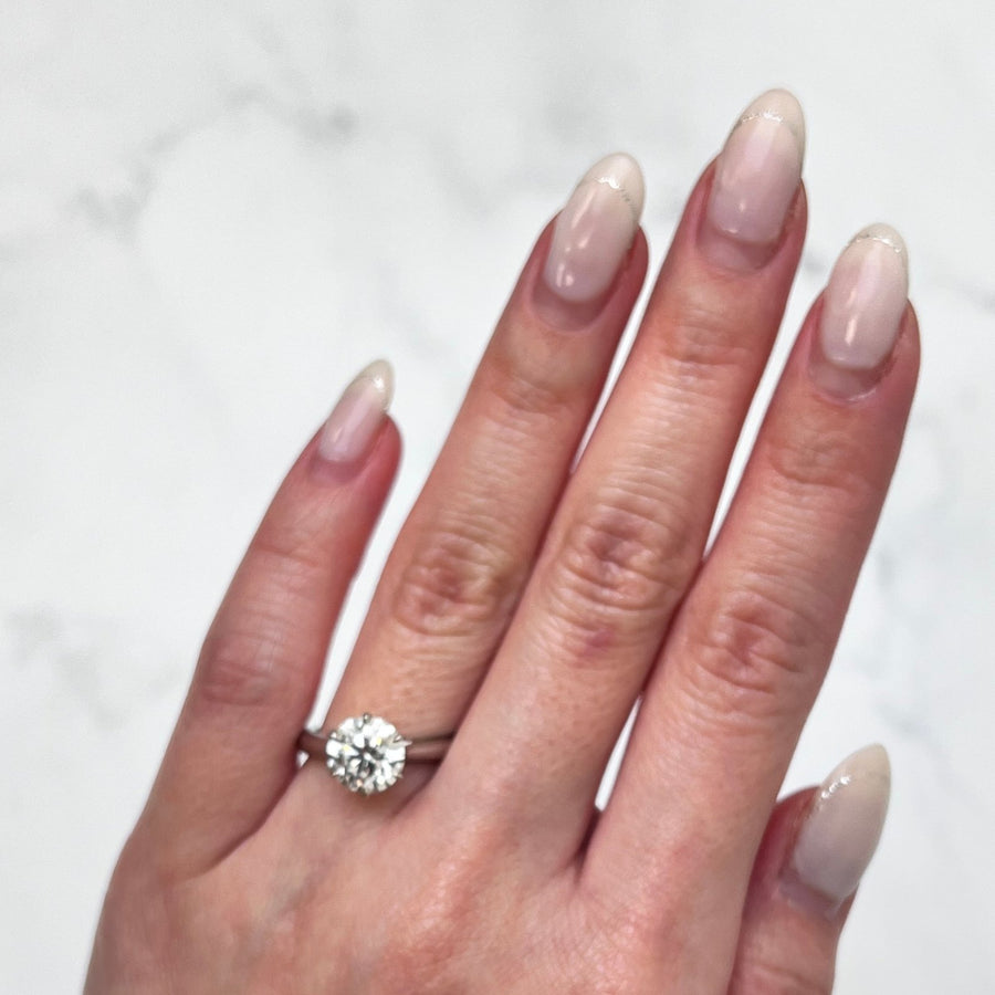 Round-cut Diamond Ring - DRHOF10306