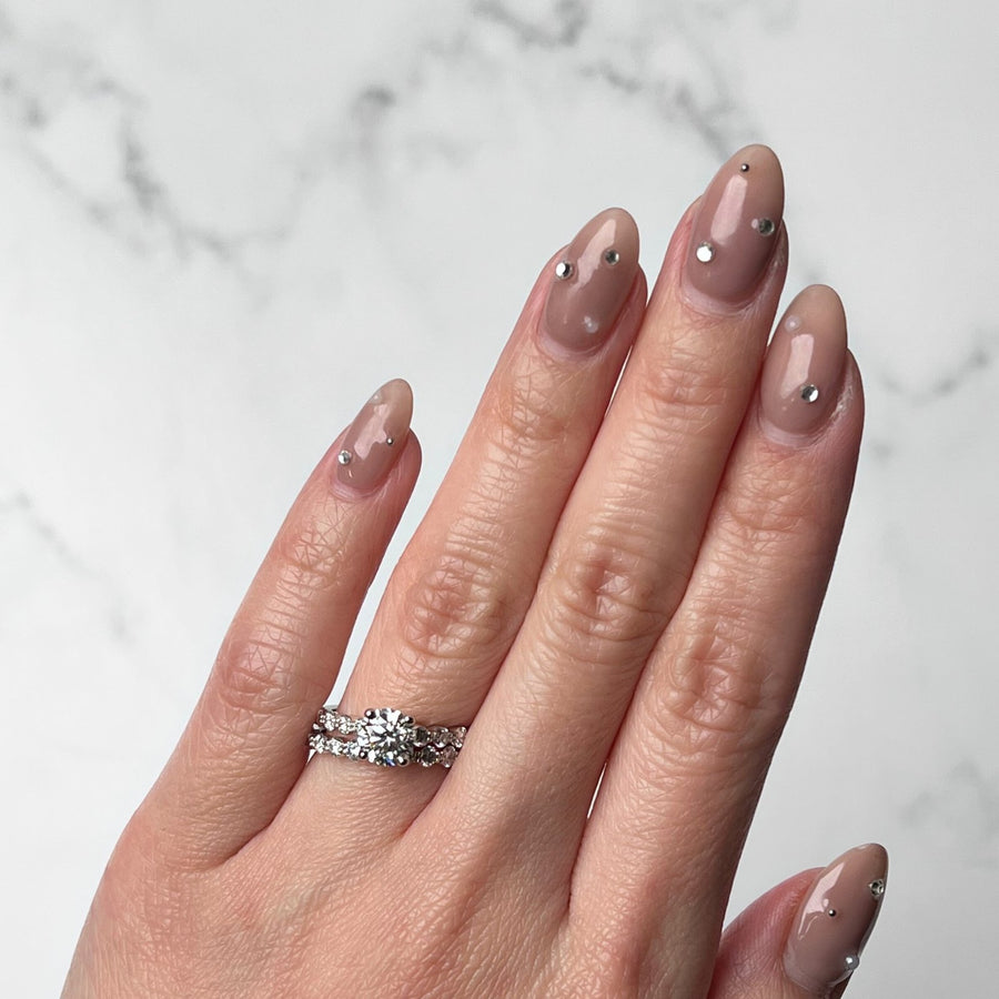 Round-cut Engagement Ring and Band Set - DRFMK03962