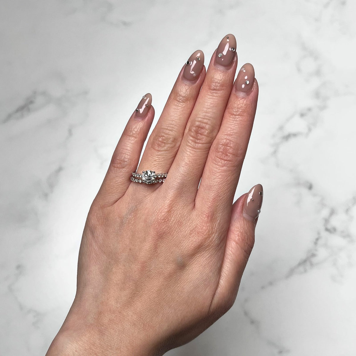 Round-cut Engagement Ring and Band Set - DRFMK03971