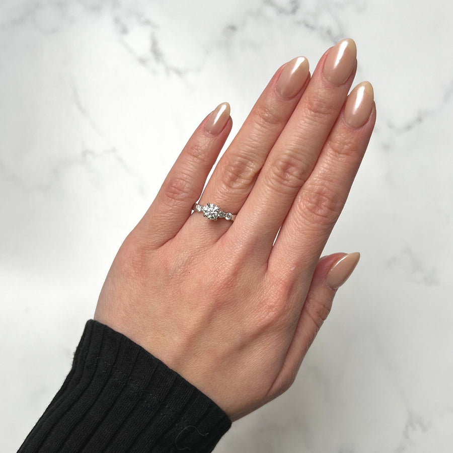 Round-cut Engagement Ring - DRFMK00414