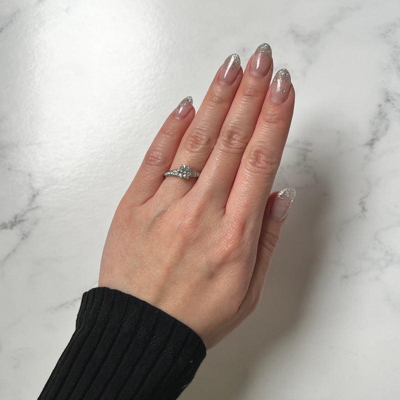 Round-cut Engagement Ring-Round-cut Engagement Ring - DRFMK00836