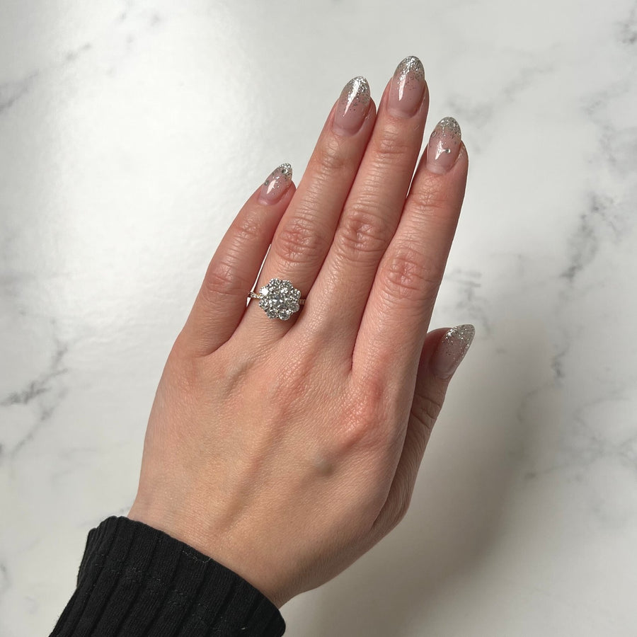 Round-cut Engagement Ring - DRFMK01232