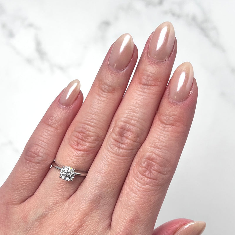 Round-cut Engagement Ring-Round-cut Engagement Ring - DRJST01018