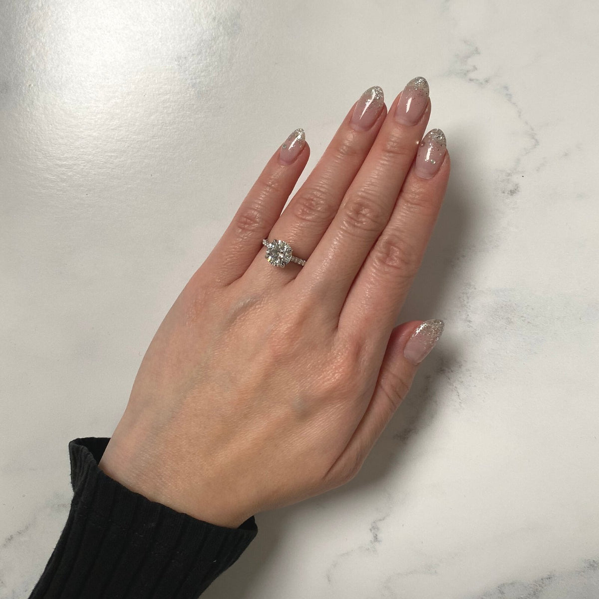 Round-cut Engagement Ring - DRJST01848