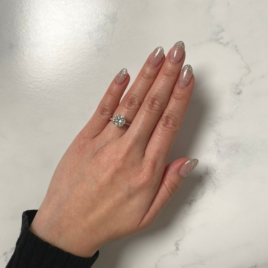Round-cut Engagement Ring - DRJST02124