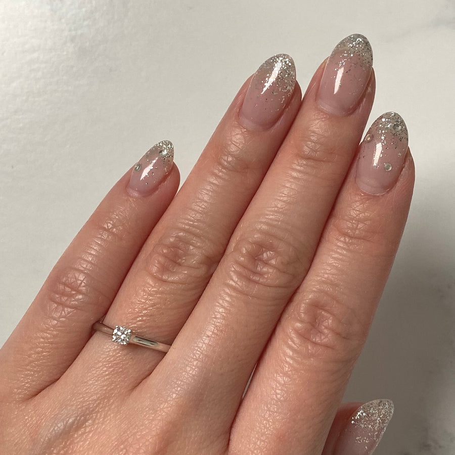 Round-cut Engagement Ring - DRNEL00323