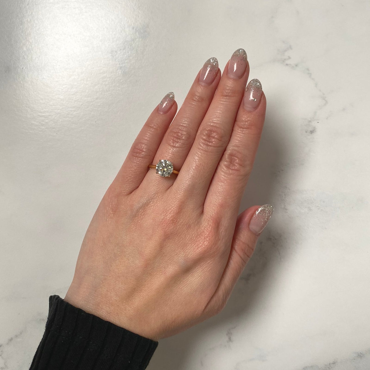 Round-cut Engagement Ring - DRNKA04952