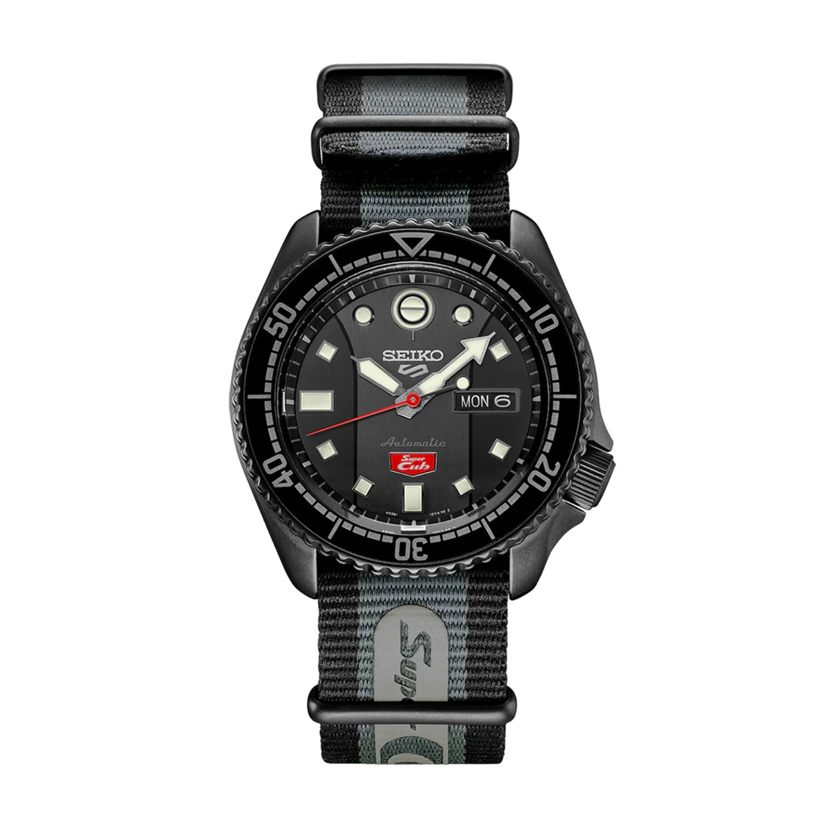 Seiko 5 Sports SRPJ75 - SRPJ75