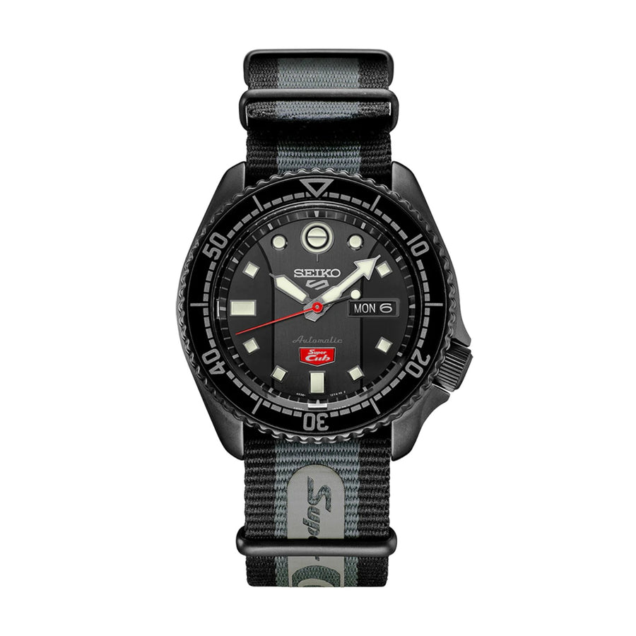 Seiko 5 Sports SRPJ75 - SRPJ75