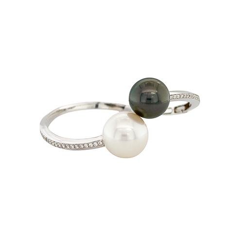 White and Black South Sea Pearl Bangle -