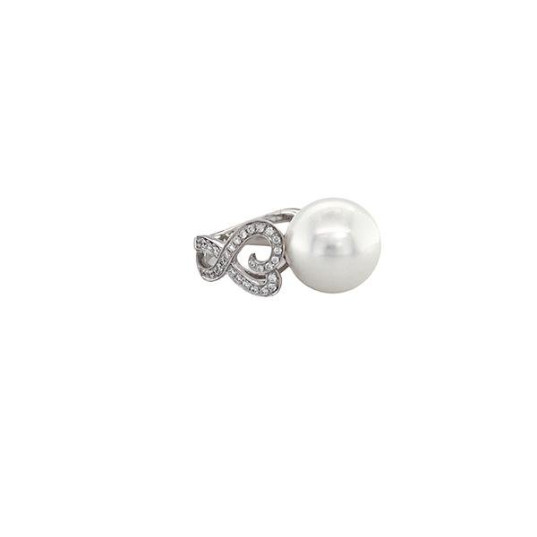 White South Sea Pearl Diamond Ring -