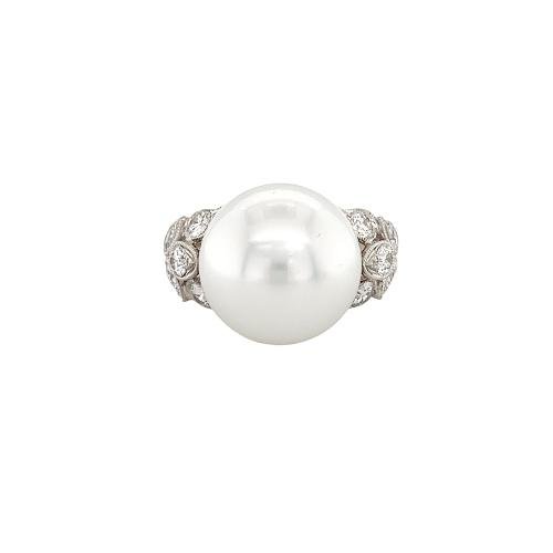White South Sea Pearl Diamond Ring -