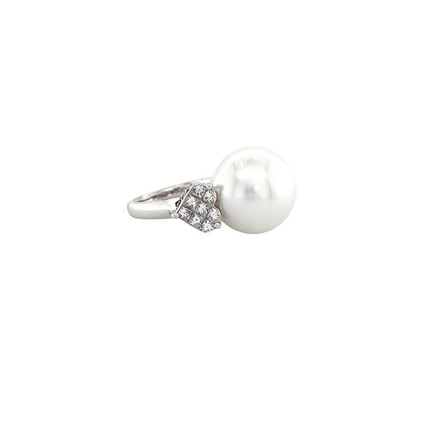White South Sea Pearl Diamond Ring -
