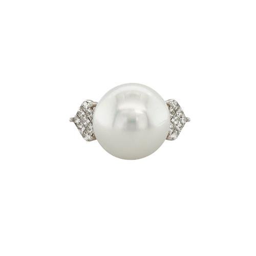 White South Sea Pearl Diamond Ring -
