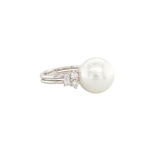 White South Sea Pearl Diamond Ring -