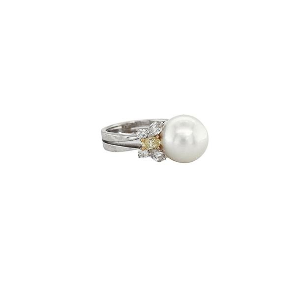 White South Sea Pearl Ring -