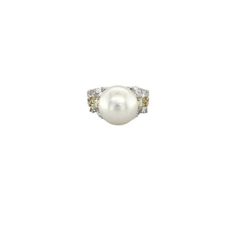 White South Sea Pearl Ring -